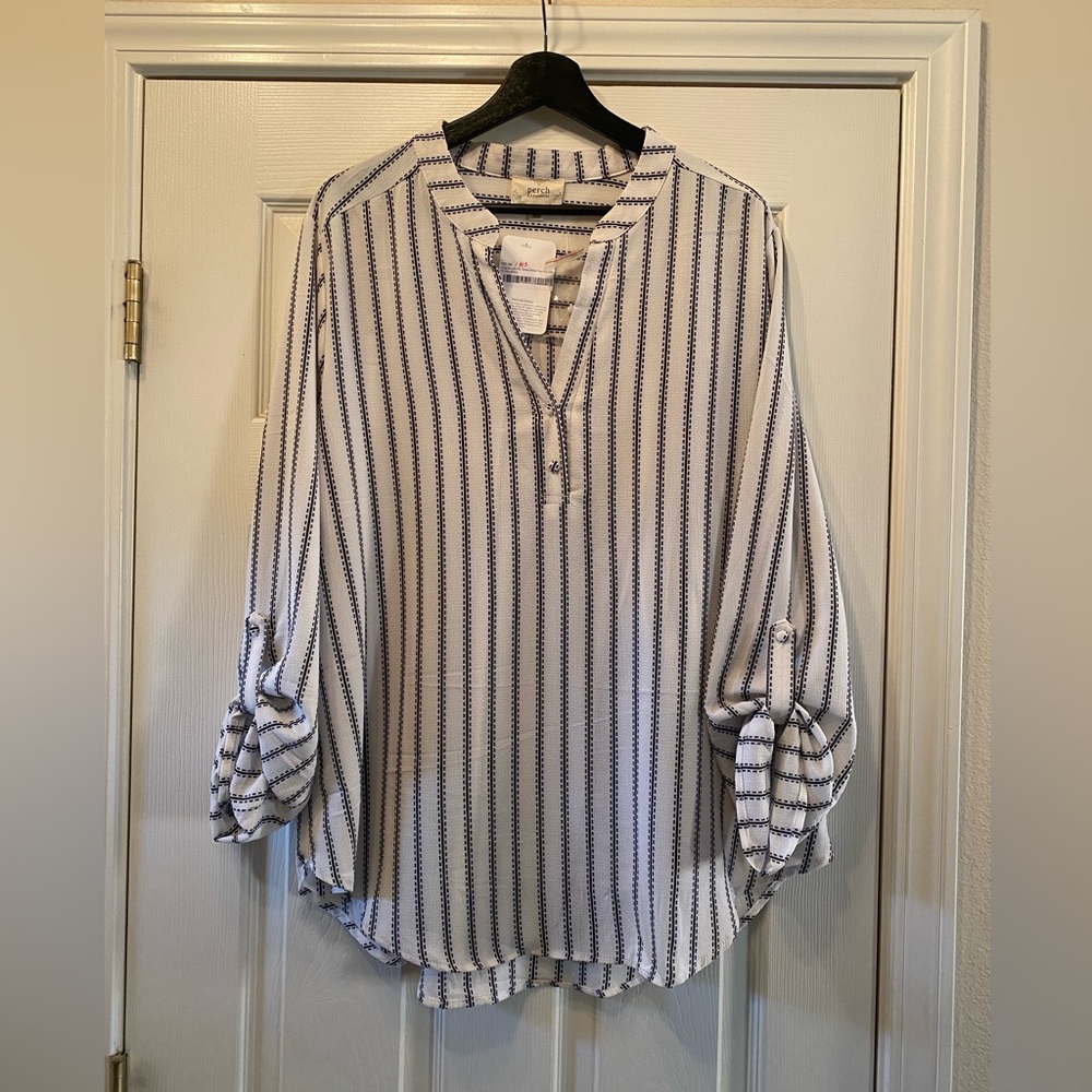 Women’s casual long-sleeve blouse